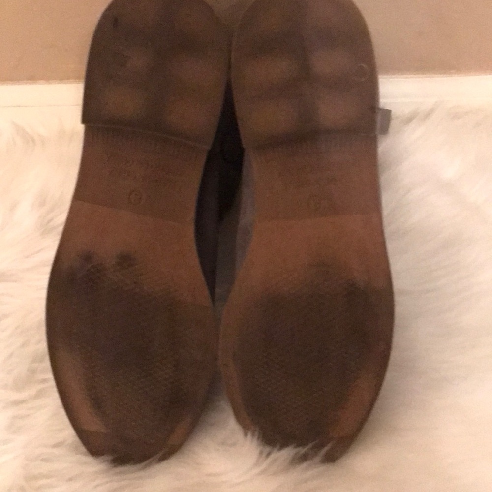 “I Have A Little Boot-tay” light gray booties - Picture 6 of 8